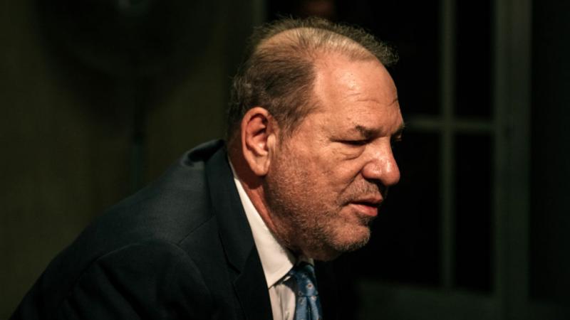 Harvey Weinstein enters New York Criminal Court, Feb. 24