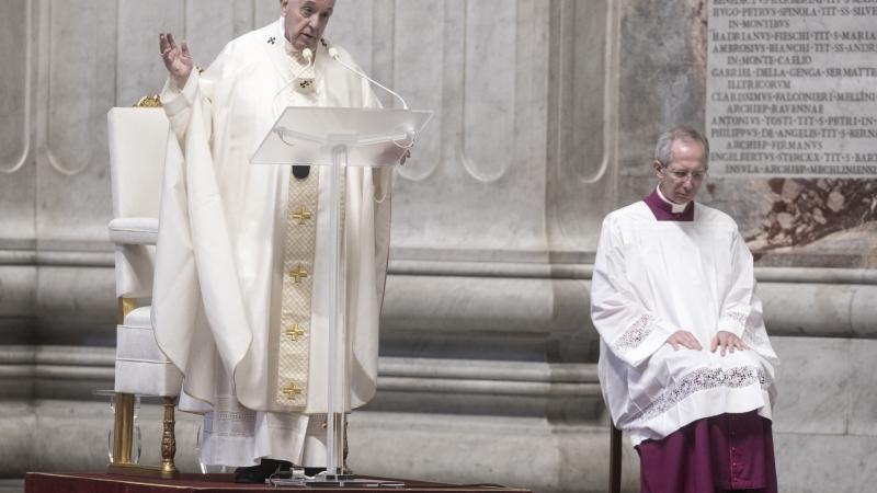 The Pope thanked God for the ministry of so many unnamed priests, several of whom have sacrificed their lives – especially those who have died recently while serving the sick in hospitals and clinics amid the coronavirus pandemic.