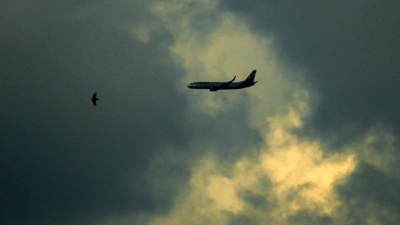 airborne jet airplane