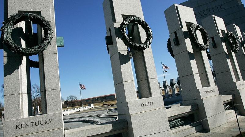 WWII Memorial in January 2006