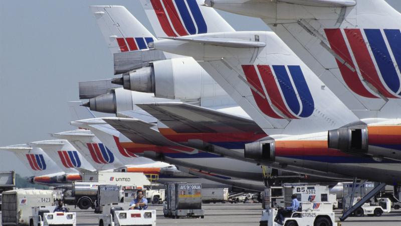 United Airlines airplanes