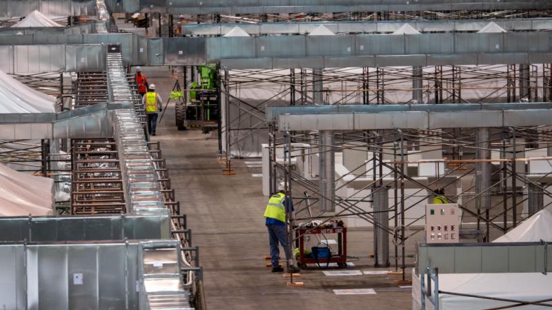 Emergency COVID-19 facilities at Chicago's McCormick Place Convention Center