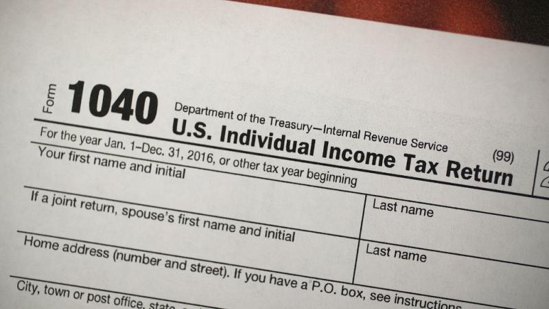 IRS 1040 tax form in 2017