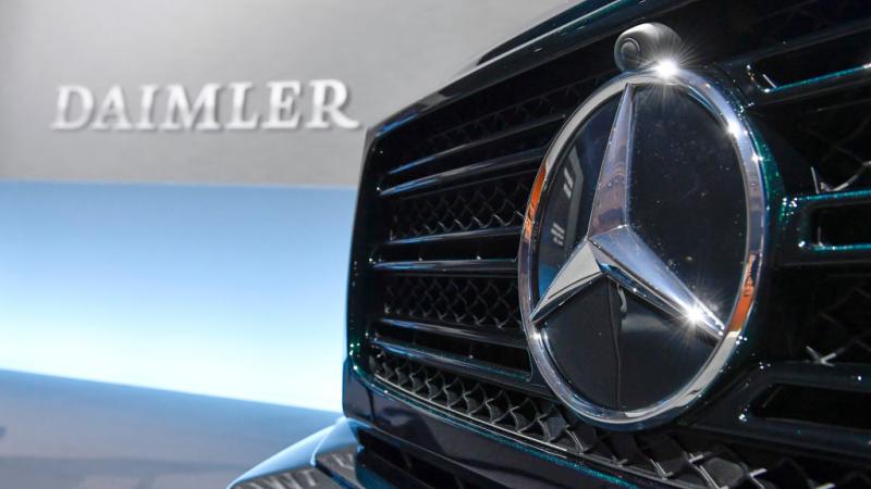 Mercedes-Benz star on G-model at a Daimler AG press conference in 2018