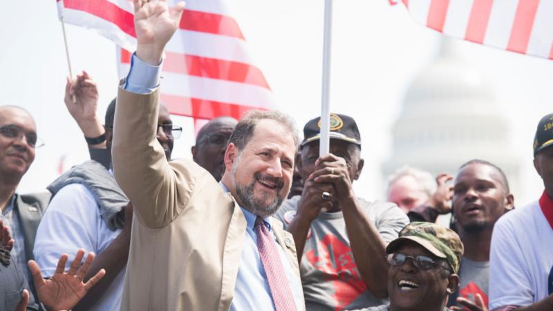 Shadow Sen. Paul Strauss