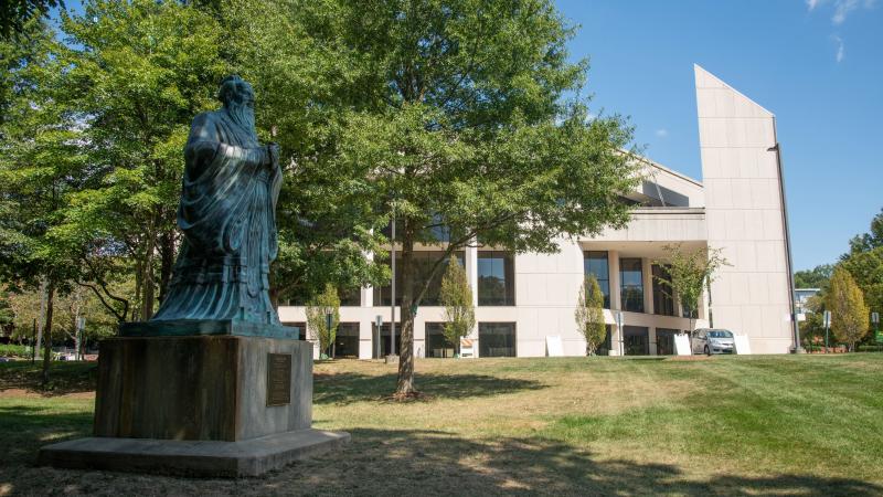 Statue of Confucius on the campus of George Mason University, Fairfax, Virginia.