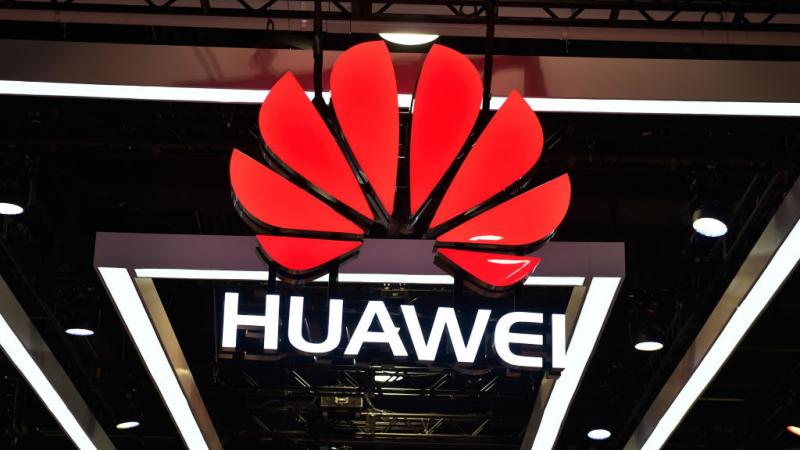 Huawei logo in Las Vegas in 2018