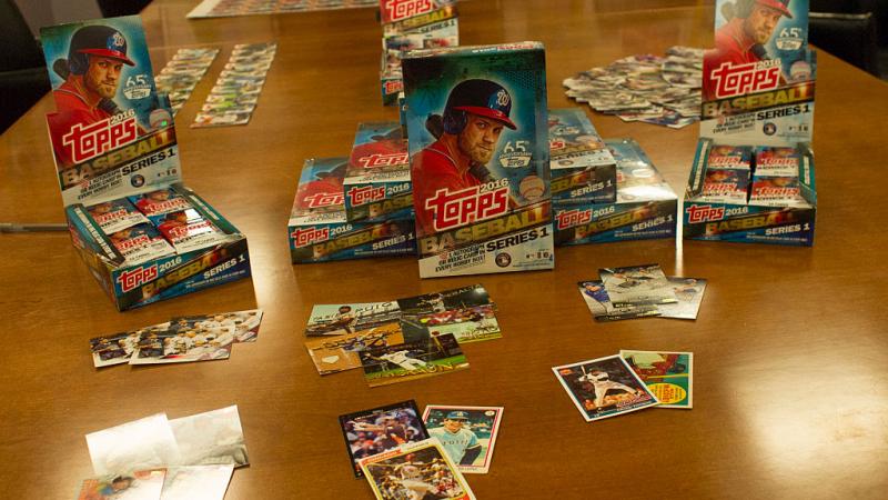 Topps' baseball cards from the 2016 season