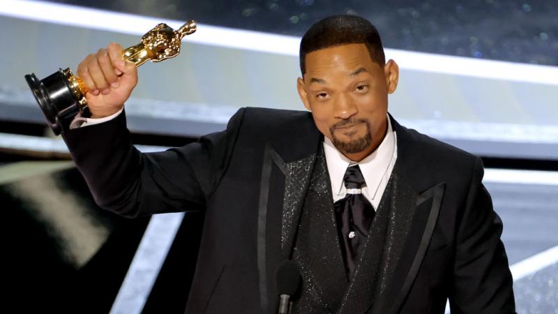 Will Smith accepts the Academy Award for Best Actor