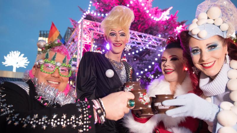 Christmas drag queens, Nov. 17, 2016, Hamburg, Germany
