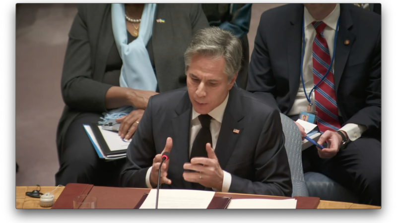 U.S. Secretary of State calls for “just and durable” peace