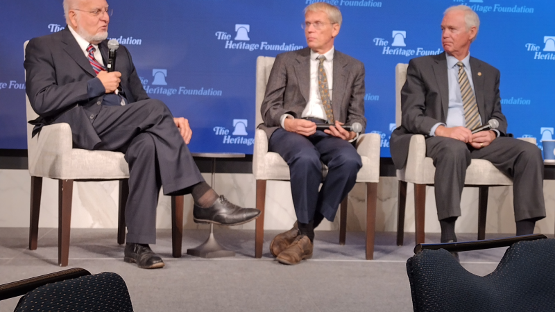 Former CDC Director Robert Redfield, epidemiologist Martin Kulldorff, Wisconson GOP Sen. Ron Johnson
