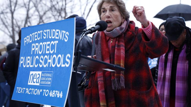 Jan Schakowsky