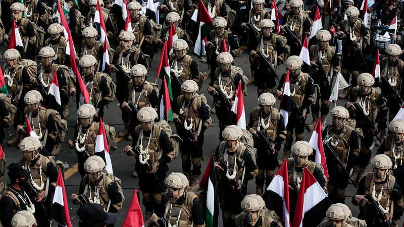 Houthi fighters