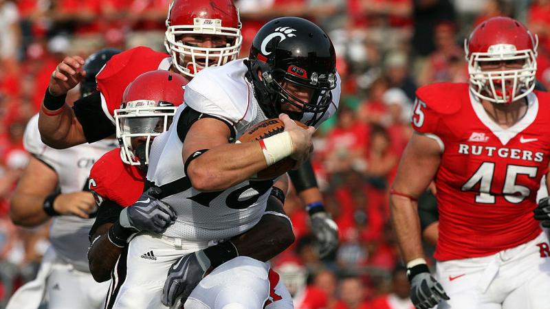 Cincinnati Bearcats player Travis Kelce