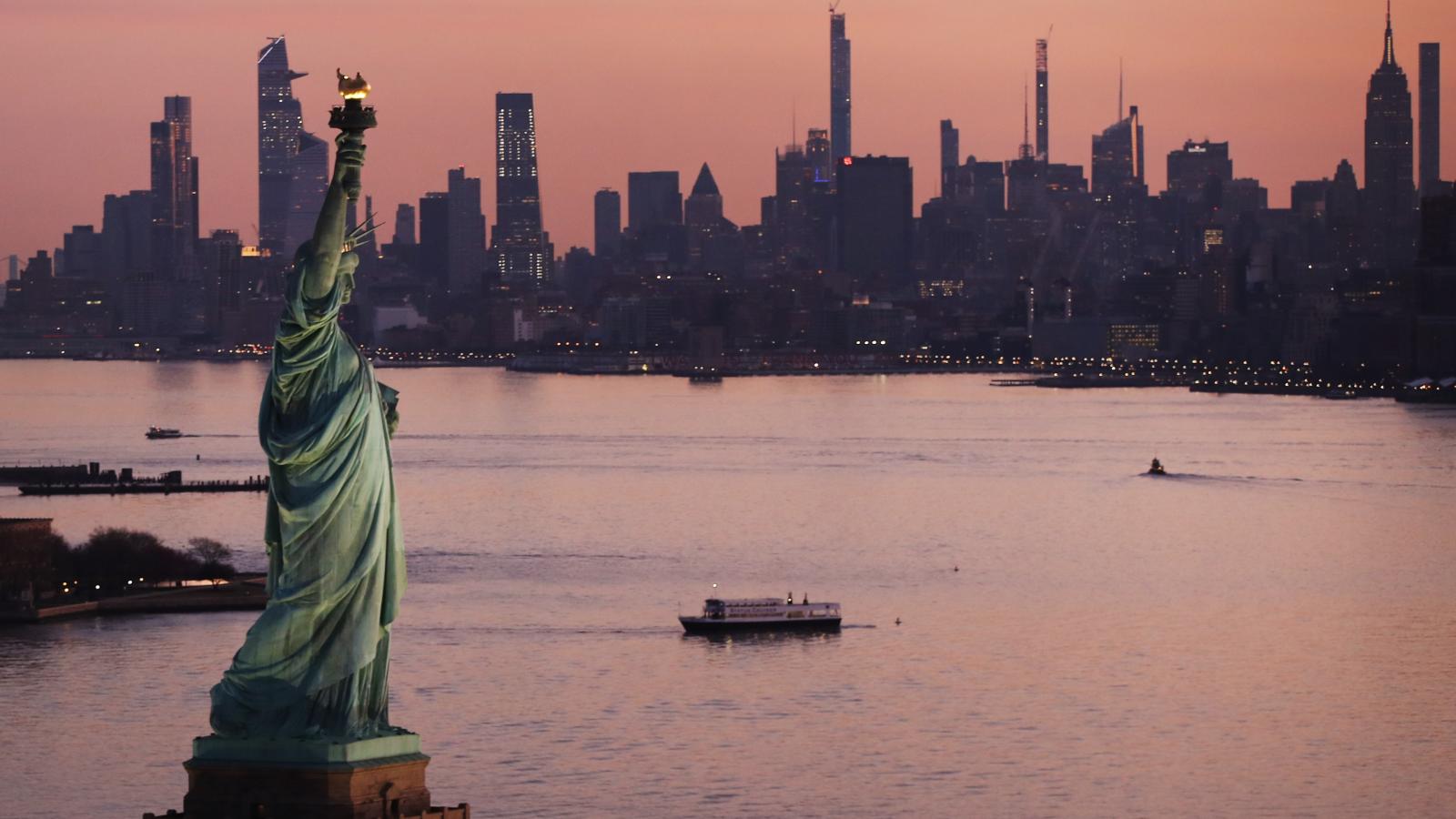 EmptyNYCStatueofLiberty