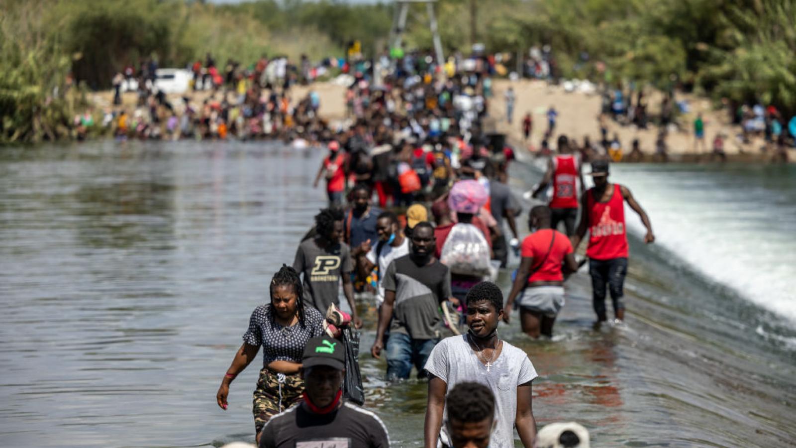 Migrant camp along Texas border