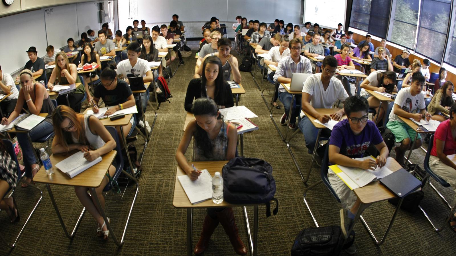 Every desk is taken in professor Jeanne (cq) Neil's Accounting 101 classroom at Orange Coast Community College in Costa Mesa, CA, on Sept 10, 2011.