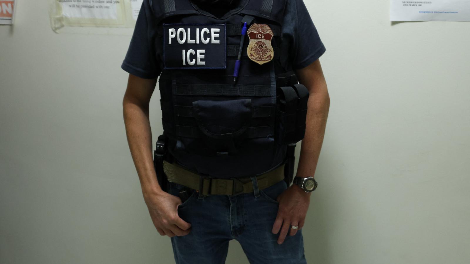 ICE agent